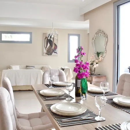Omnia Penthouse דירה